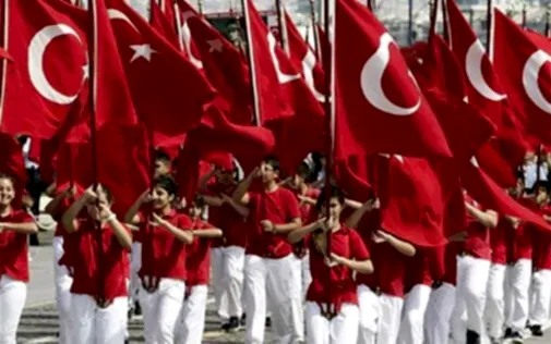 Milli Duygularımıza Hitap Eden Takılar