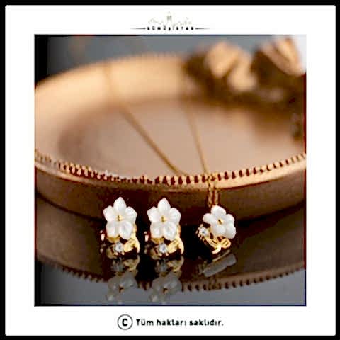 925 Ayar Gümüş Sedefli Gül Kolye-Küpe Seti