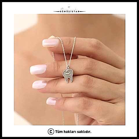 925 Ayar Gümüş Minimal Diş Figürlü Kolye