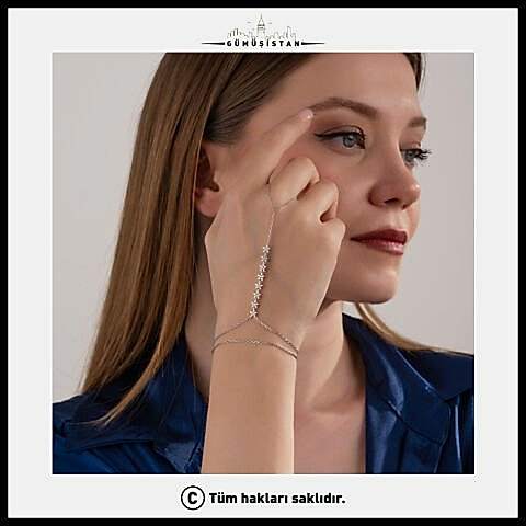 925 Ayar Gümüş Yıldız Detaylı Zarif Şahmeran Bileklik