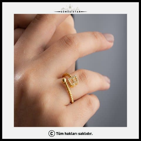 925 Ayar Gümüş Kişiye Özel Harf Detaylı Burgu Yüzük