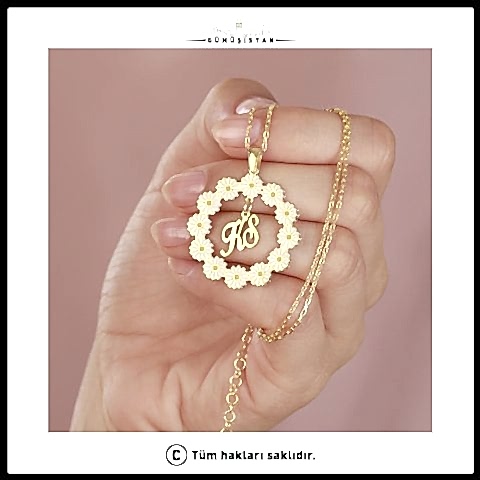 925 Ayar Gümüş Papatyalı Sallanan Harfli Kolye