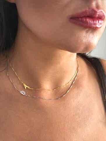 Küp Zincirli Yan Harf Kolye - 925 Ayar Gümüş