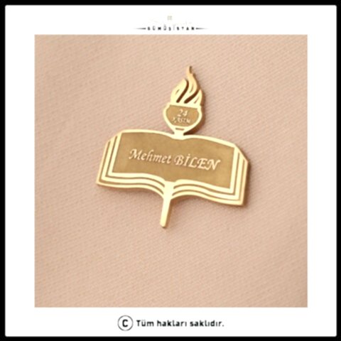 14 Ayar Altın Kaplama Ahşap Kutulu Kişiye Özel Öğretmenler Günü Yaka İğnesi