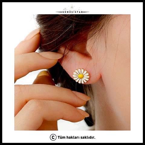 925 Ayar Gümüş Papatya Küpe